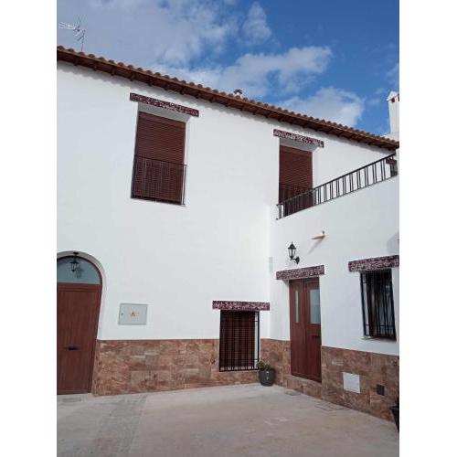 Casa cueva rural con diez dormitorios ideal grandes grupos