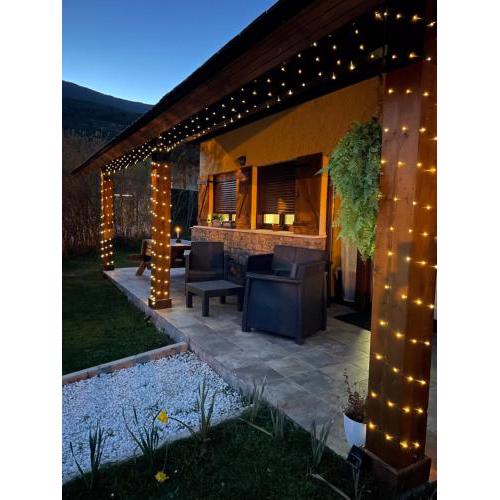 Casa de montaña en Villanua con chimenea interior