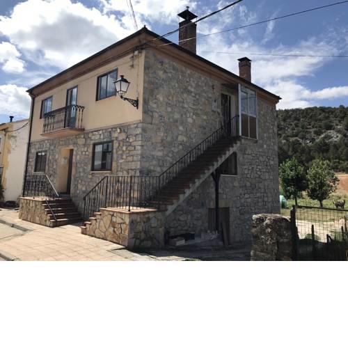 Casa de Pueblo con Merendero Opcional