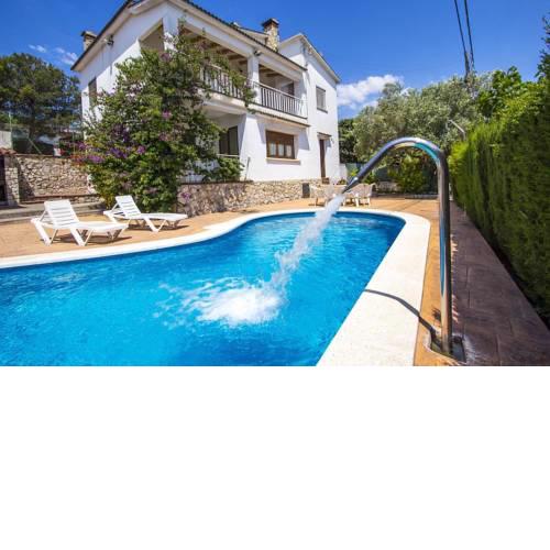 Casa De Vacaciones "CAL VIVES"