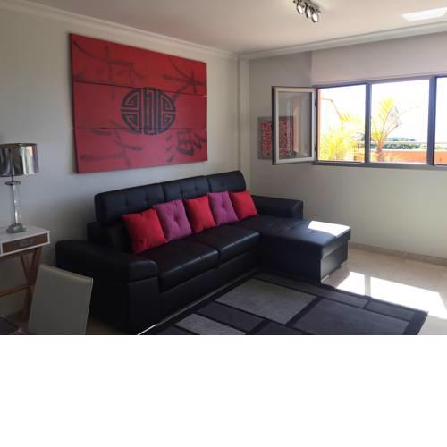 Casa del Mar - Beachfront city centre apt with parking
