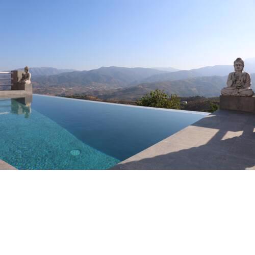 Casa Eden - Africa Suite with View