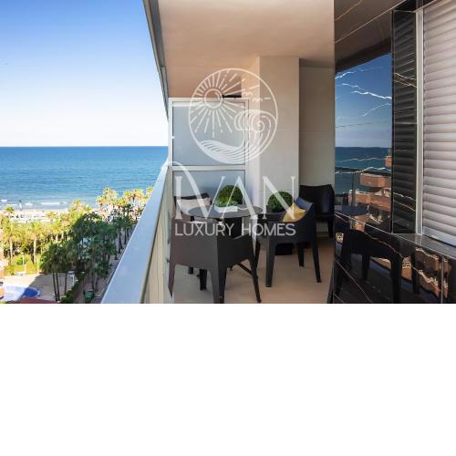 Casa Emilia - Iván Luxury Homes - 8ª Planta - Norte - 1ª Línea de Playa