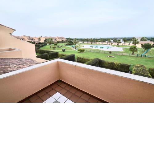 Casa en Urb. Novo a 5min de playa con Pista Padel