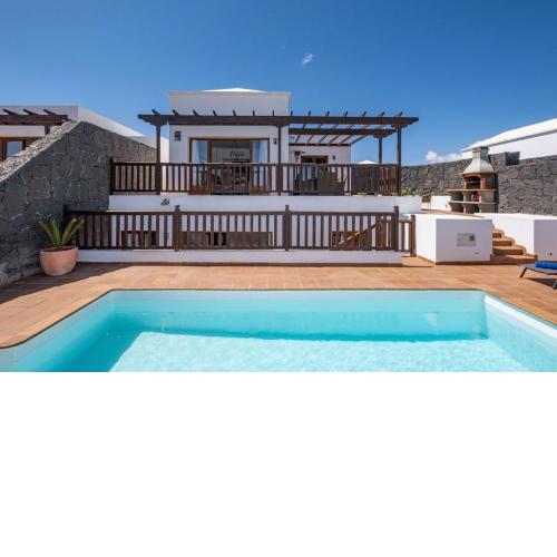Casa Familia