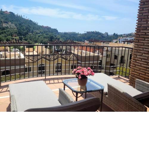 Casa Felix Adults Only 2 Bedroom Apartment Los Arqueros Benahavis