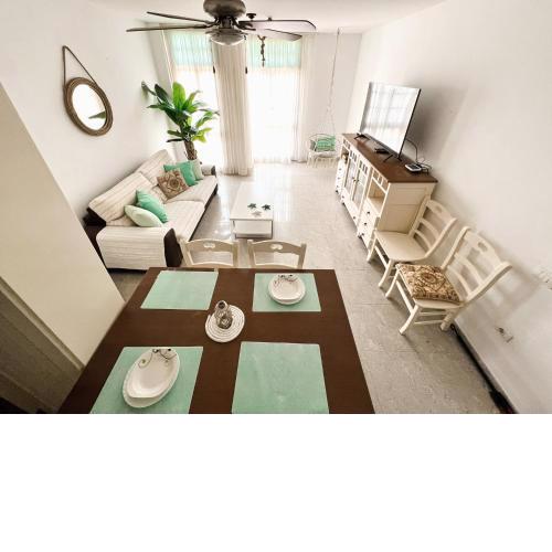 CASA GON Apartamento céntrico a 100m de la playa