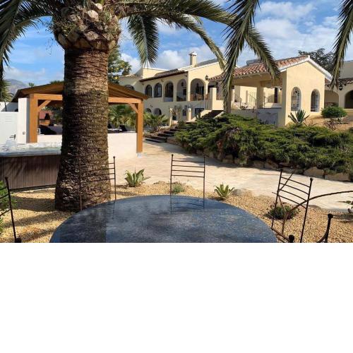 Casa Henry