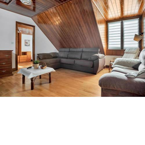 CASA HONORIA - Ático en Escarrilla, 6 pax, 2 plazas garaje