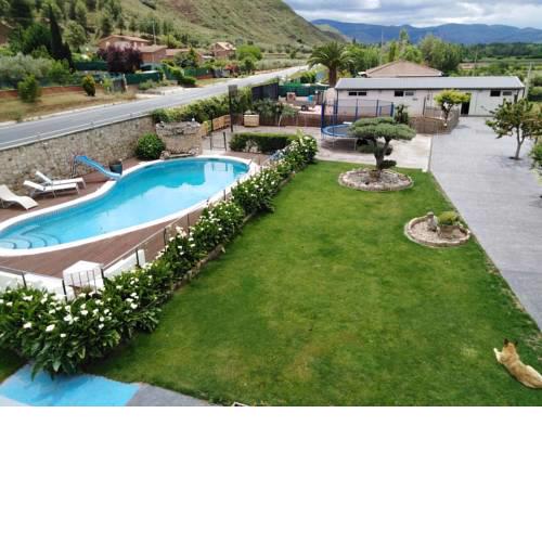 Casa independiente con piscina privada