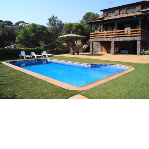 Casa INEZ - Holzhaus mit Pool, Garten und Aussicht