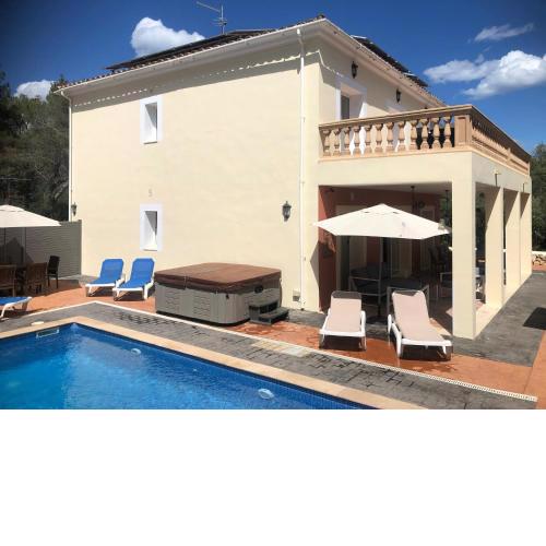 Casa Ladena