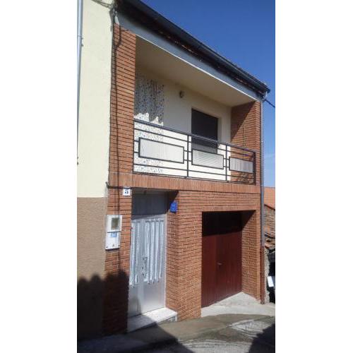 CASA LATY