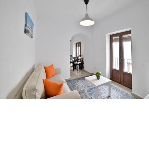 Casa Luminosa, junto al Castillo