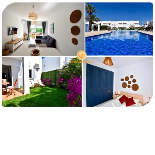 Casa Marinas - Tu hogar con jardín privado!