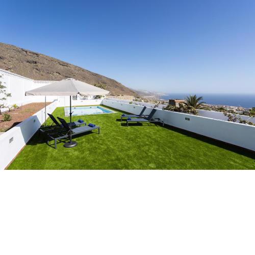 Casa Paraiso with pool and sea view