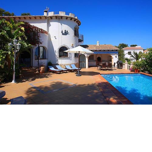 Casa Pera