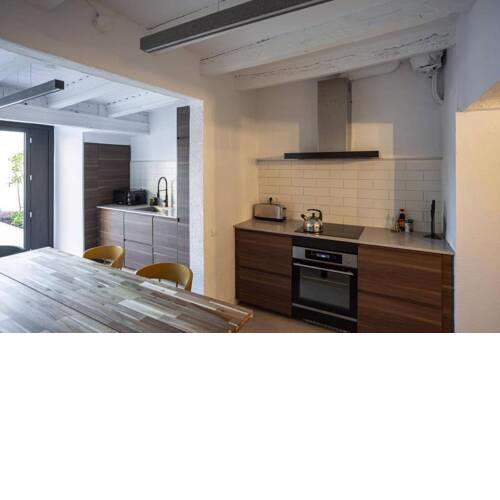 Casa reformada junto al lago de Banyoles