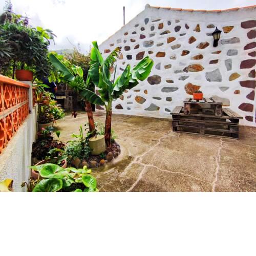 Casa Rural con vistas a la montana y un dormitorio en Agulo