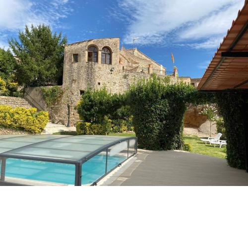 Casa rural en el empordà con piscina y tenis