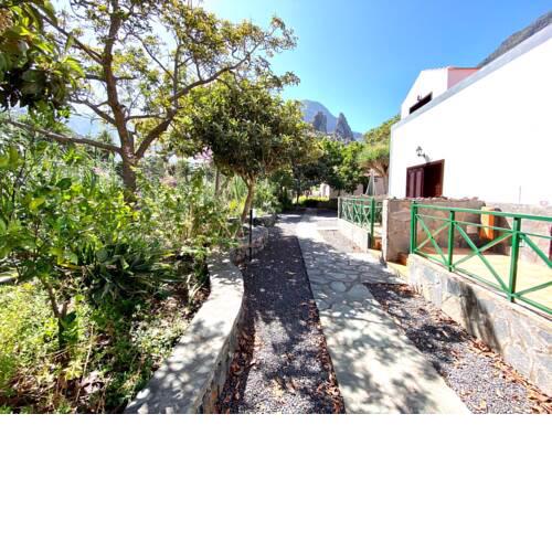 Casa rural-Finca con vista a la montaña en La Gomera
