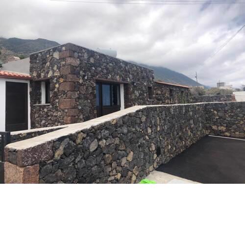 CASA RURAL LA TABONA