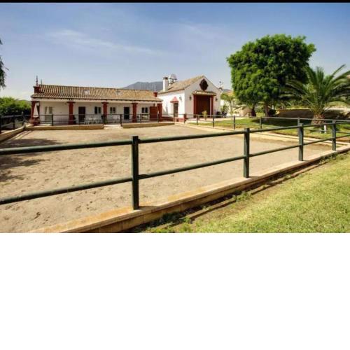 Casa rural Mijas. Cerca playa y montaña con jardín