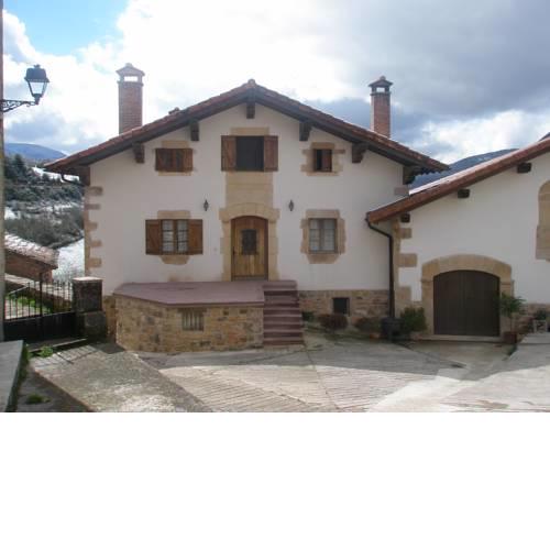 Casa Rural Parriola