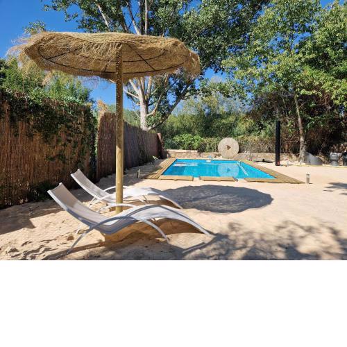 Casa Rural sobre el Rio y con Piscina