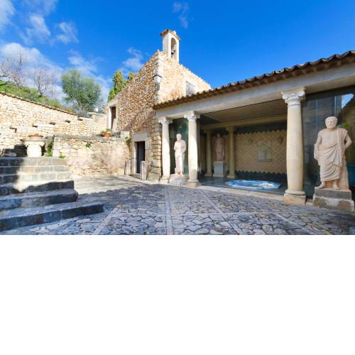 Casa Señorial única; con jacuzzi, sauna y piscina.