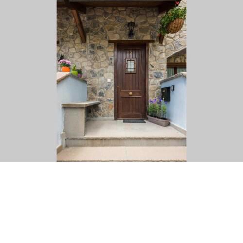 CASA SIETE ESCARRILLA