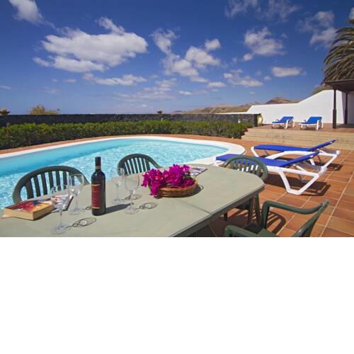 Casa Tanau - 4 Bedroom family villa - Sea views - Great for families