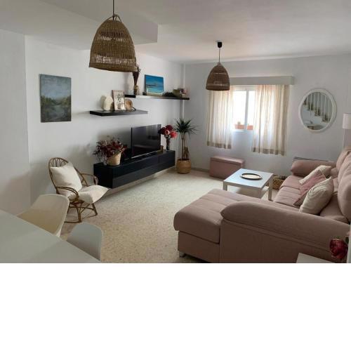 Casa Teté, Bright & Spacious Family Home - Self Check-in, Free Parking