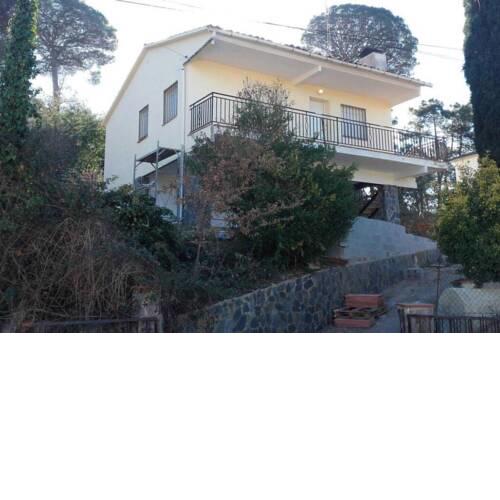 Casa tranquila para 8-10 persona con jardín y barbacoa