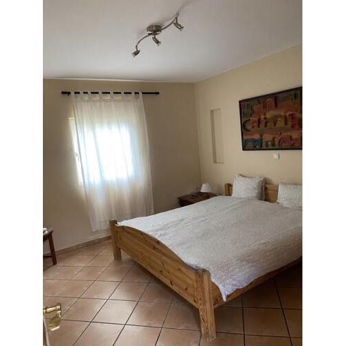 Casa verde, Apartment 2