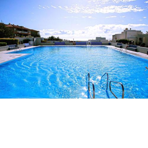 Casa Yelena - Well maintained flat only 30 m from the sea with pool