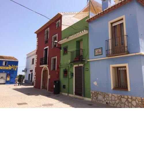 Casita con terraza en barrio marinero