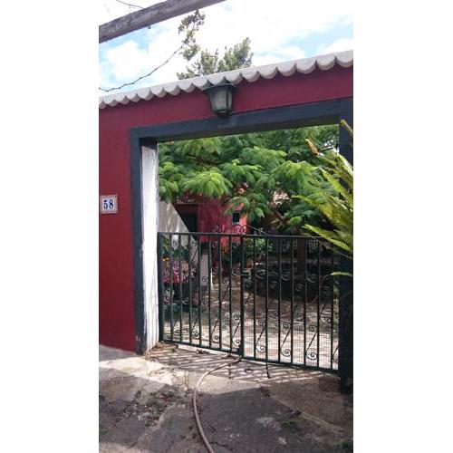 Casita del Medianero