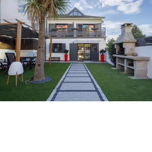 Castro House by Pris