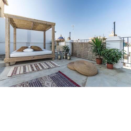 Catalans Apartment con balcón and Penthouse con terraza