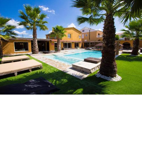 Catalunya Casas: Luxury and tranquility only 34 km's from Barcelona City!