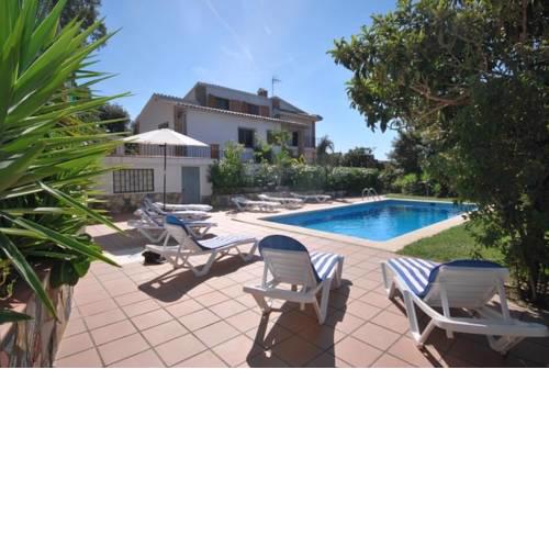 Caules Villa Sleeps 13 Pool WiFi