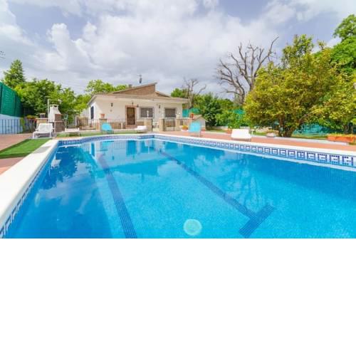 Caules Villa Sleeps 6 Pool