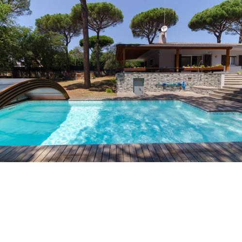 Caules Villa Sleeps 8 Pool Air Con WiFi