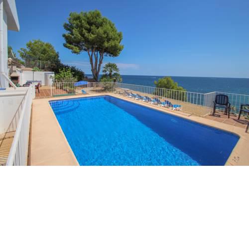 Celia - oceanfront villa in Costa Blanca