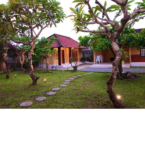 Celuk Guest House