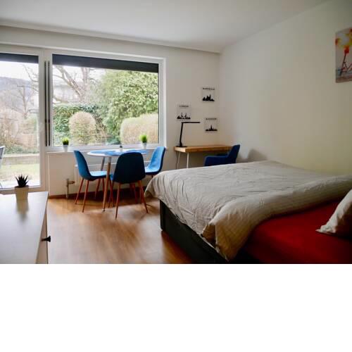 Center-Apartment between Uni & Hospital