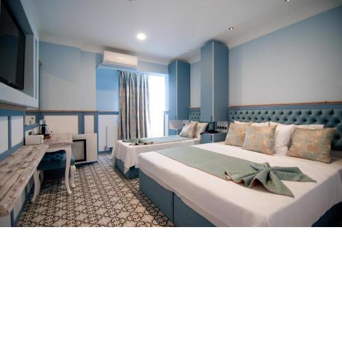 Center Hill Suites