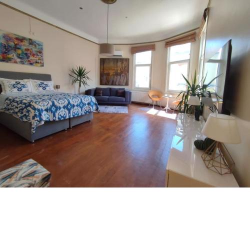 Central and Cozy Flat in Taksim