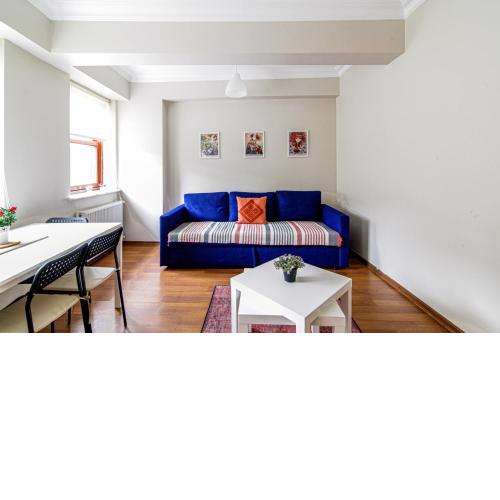 Central and Fully Furnished Flat in Beyoğlu